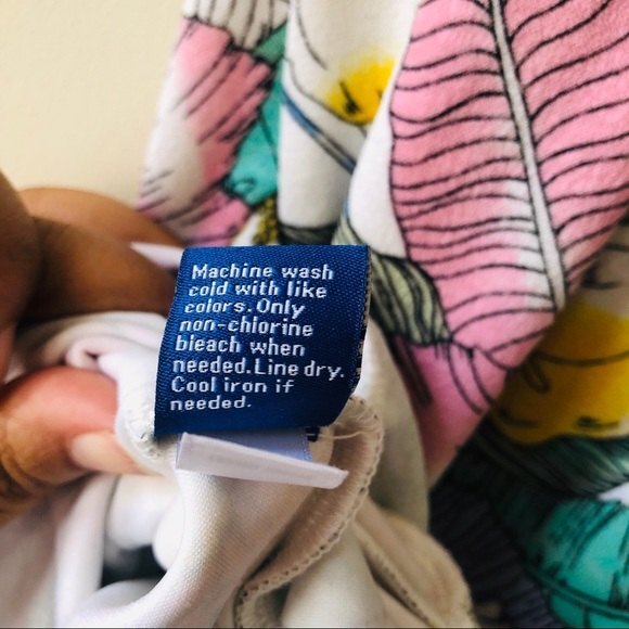 NWT APT.9 Floral ruffle hem fit and flair dress size M - Picture 8 of 8